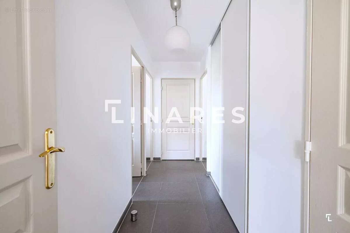 Appartement à MARSEILLE-9E