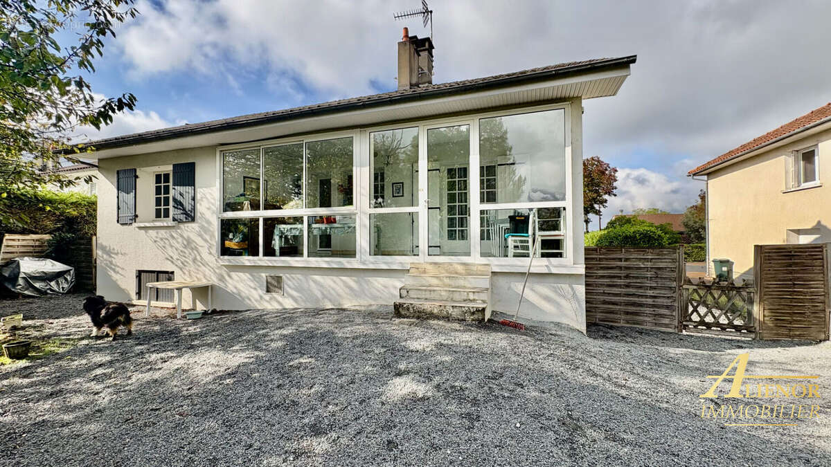 Maison à COULOUNIEIX-CHAMIERS