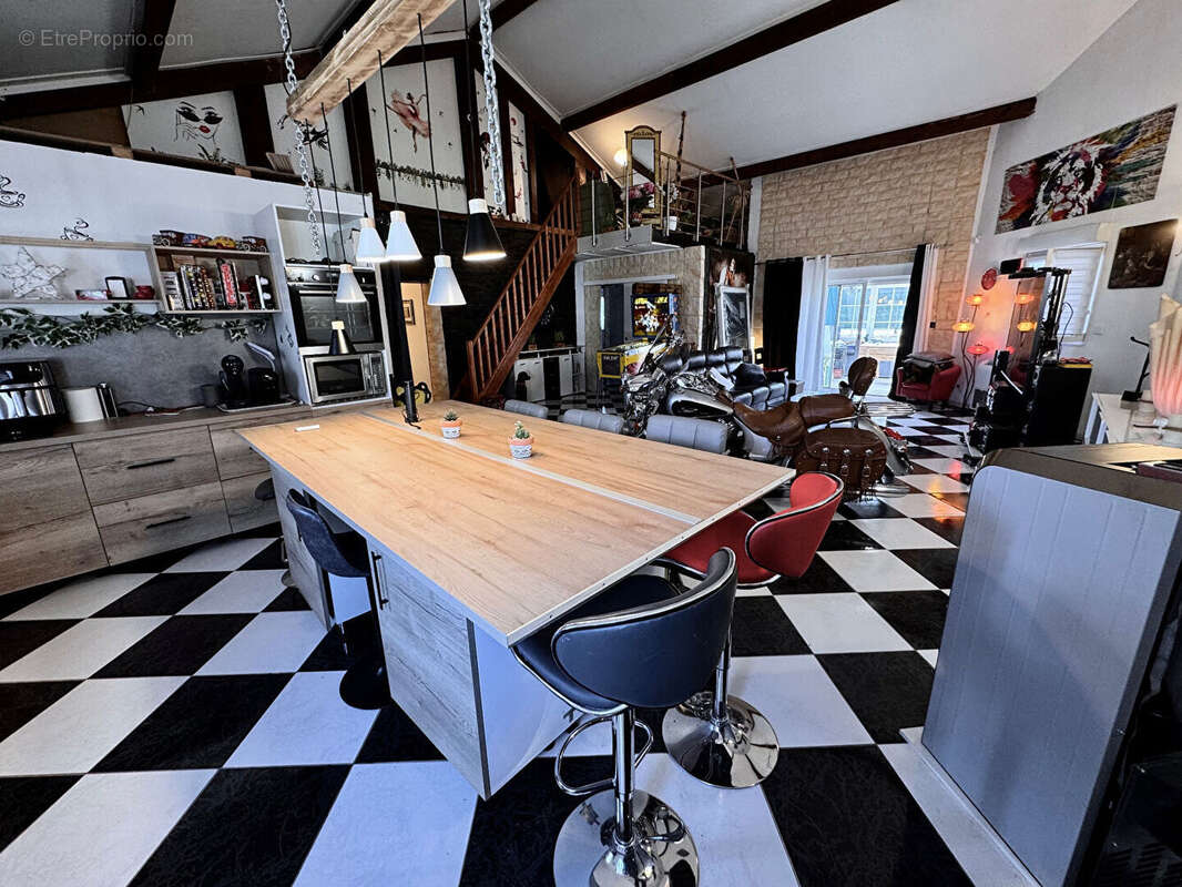 Maison à BOUZONVILLE