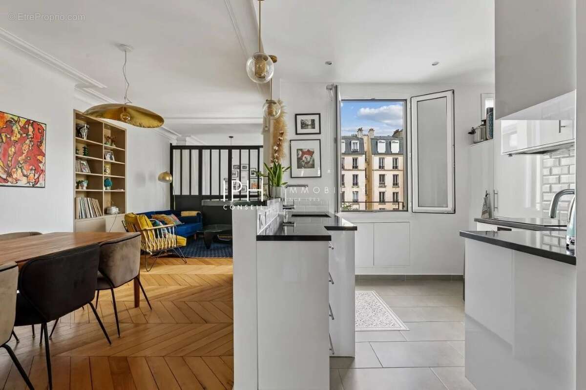 Appartement à LEVALLOIS-PERRET