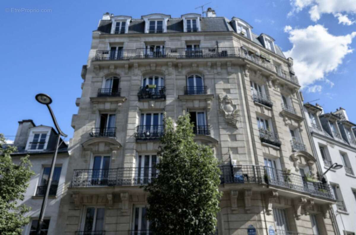 Appartement à PARIS-20E