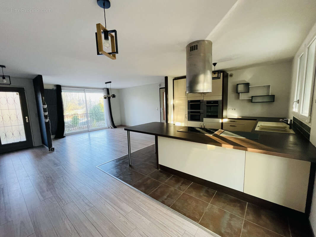 Maison à MIGNALOUX-BEAUVOIR