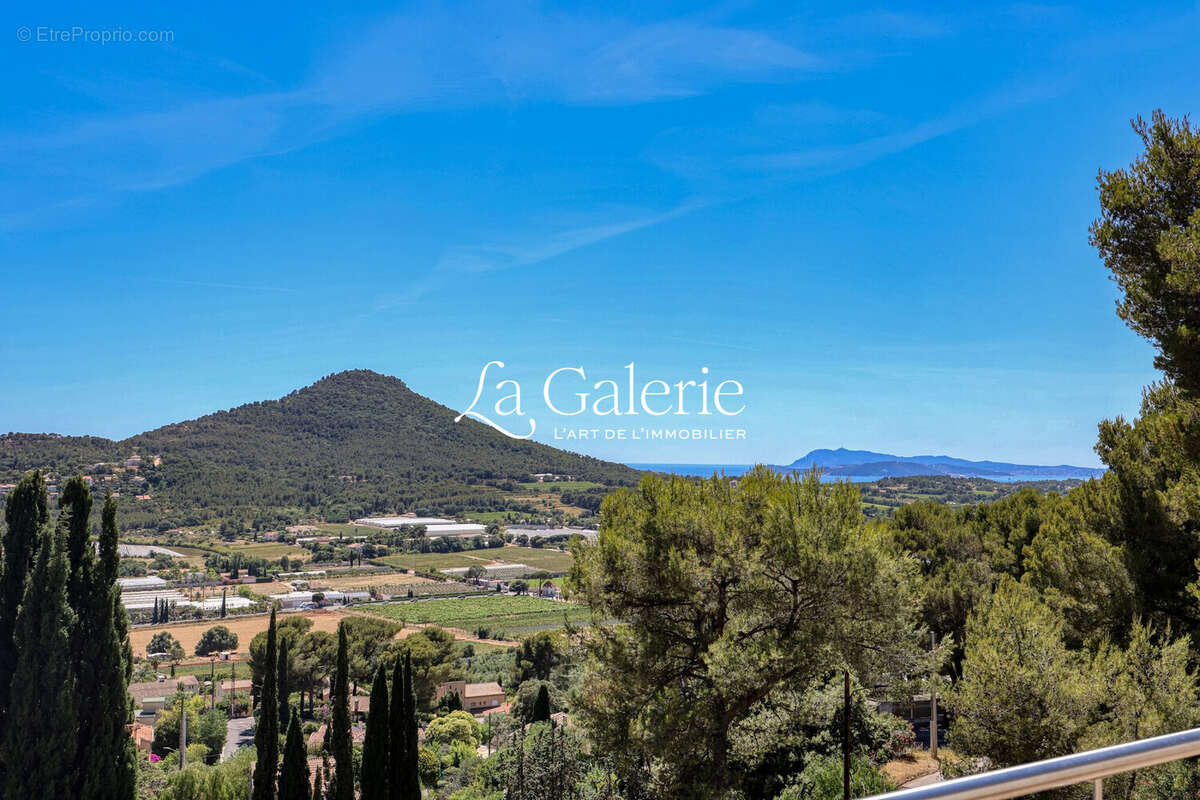Appartement à CARQUEIRANNE