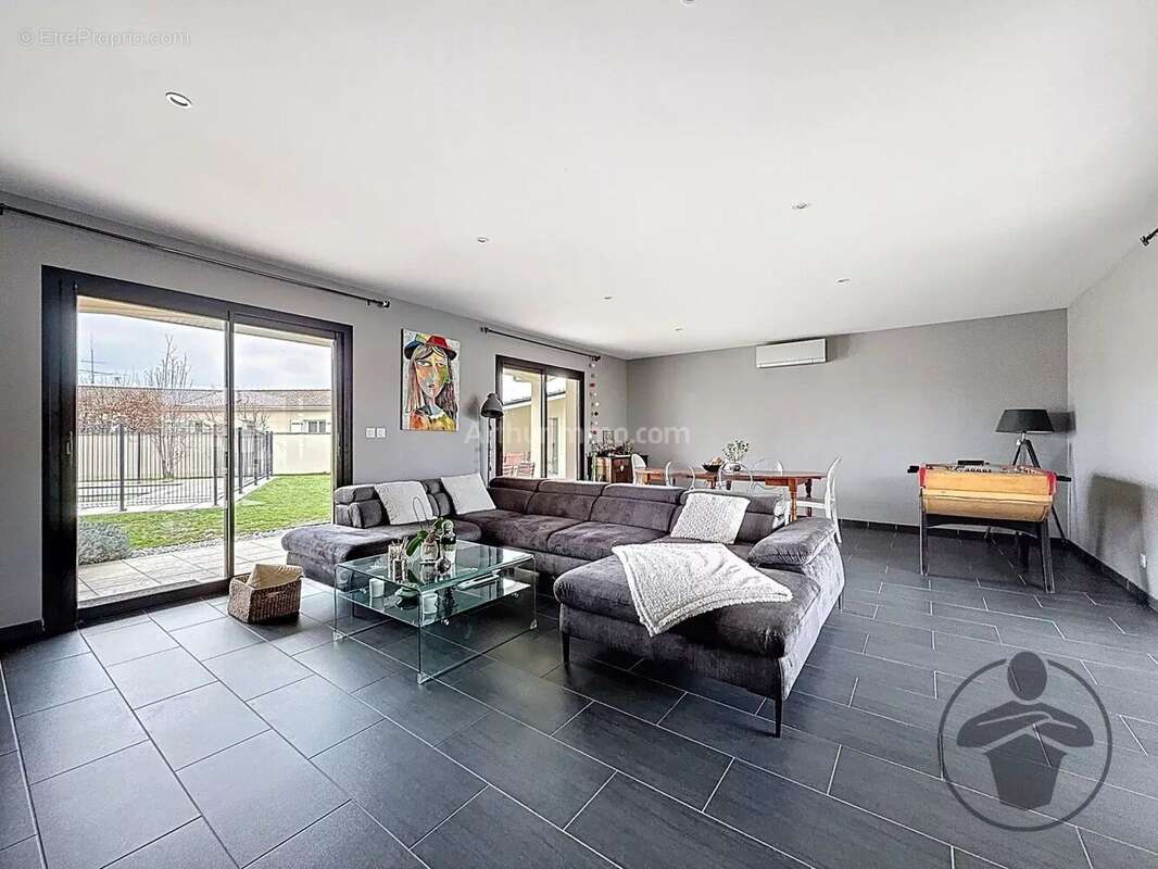 Maison à CAMPS-SUR-L'ISLE