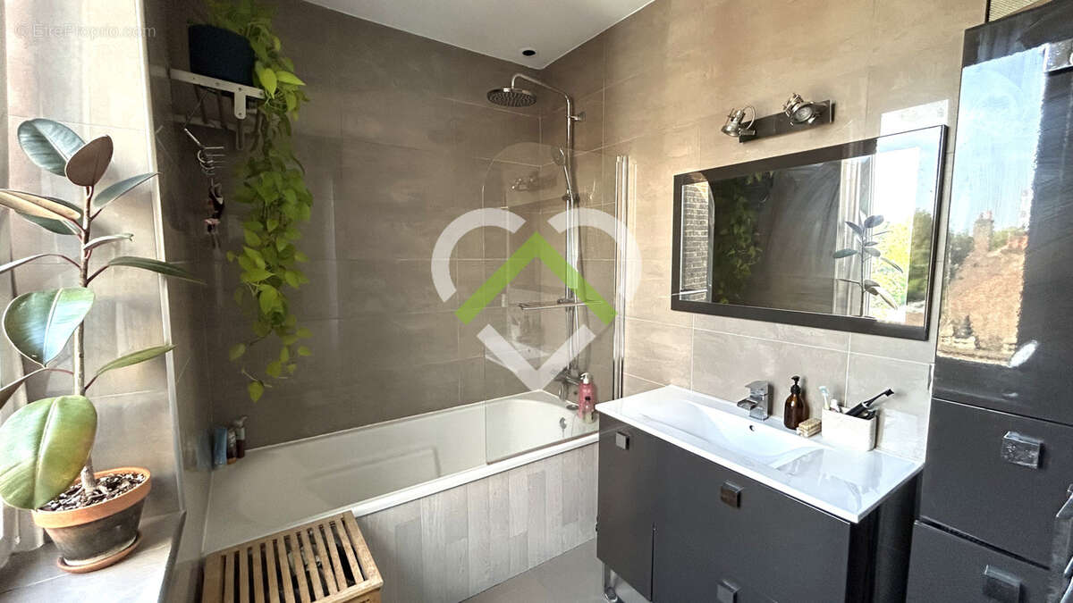 Appartement à MARCQ-EN-BAROEUL