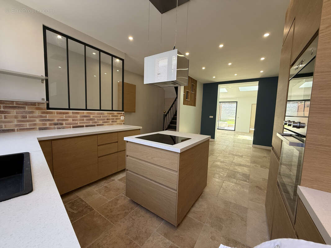 Maison renovee t5 quartier henriville - photo 3