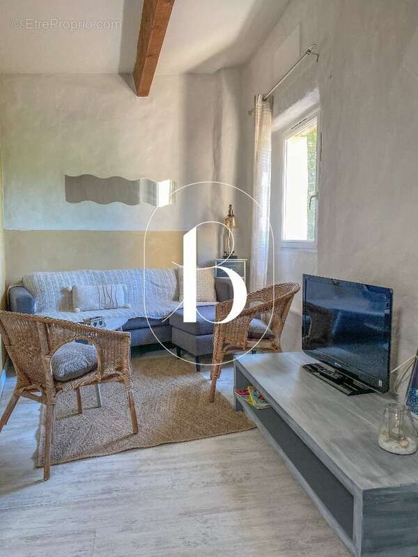 Maison 256 m² à Les Vans  - photo 20