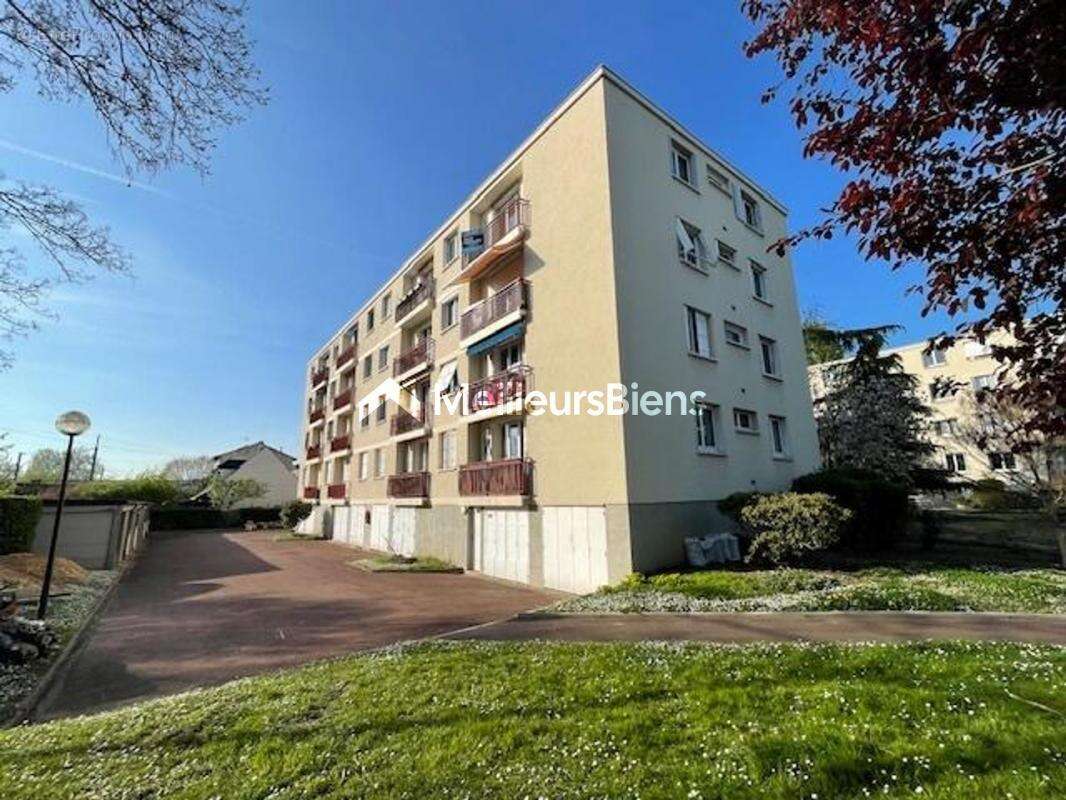 Appartement à ERMONT