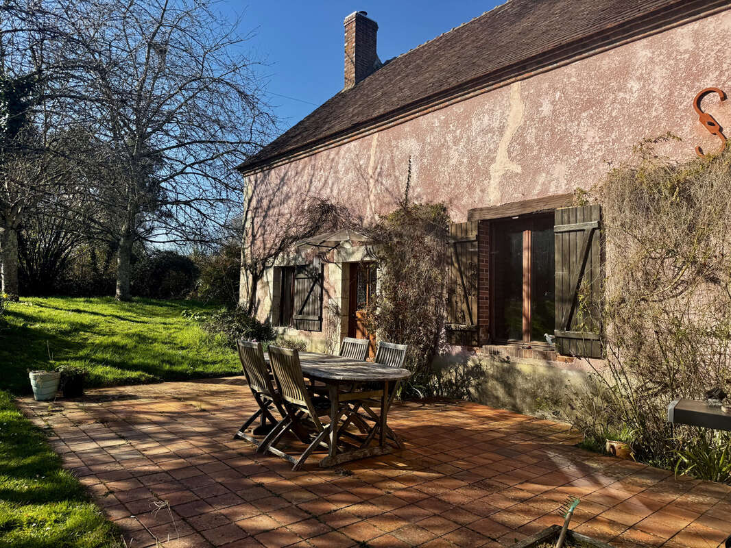 Maison à ROGNY-LES-SEPT-ECLUSES