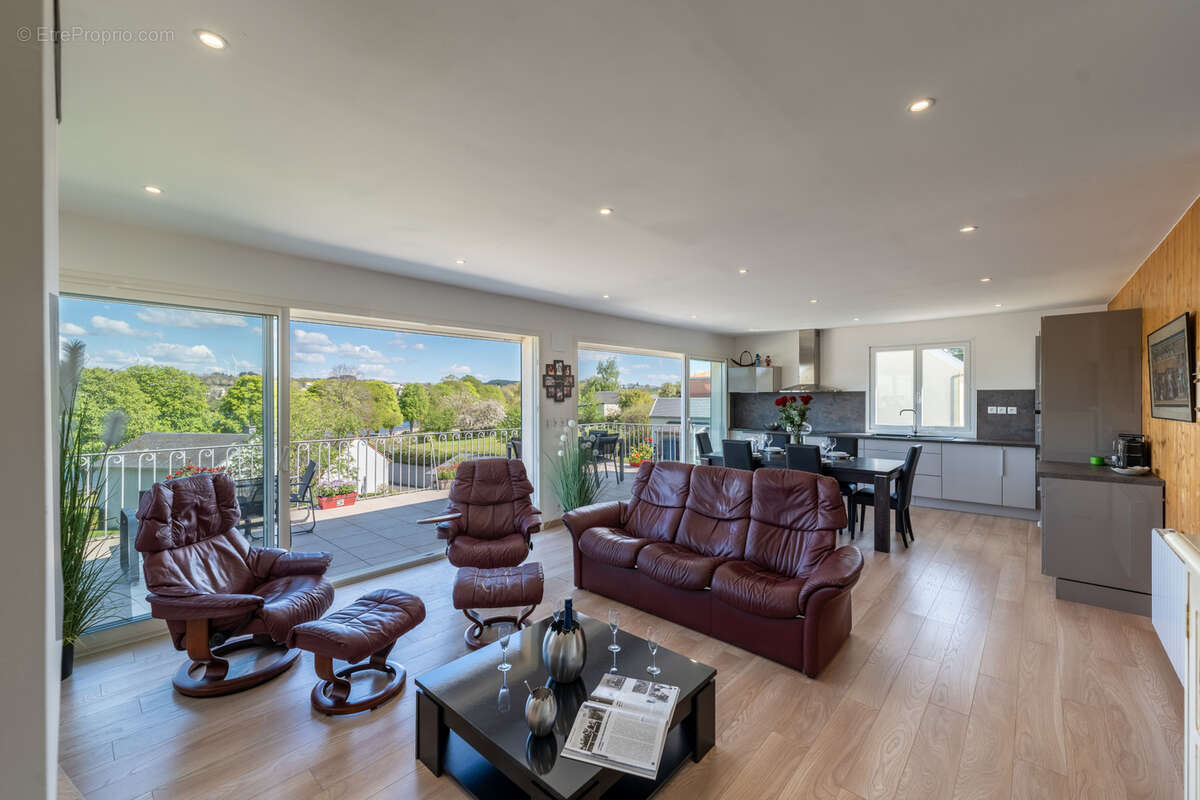 Maison à VILLEFRANCHE-DE-PANAT