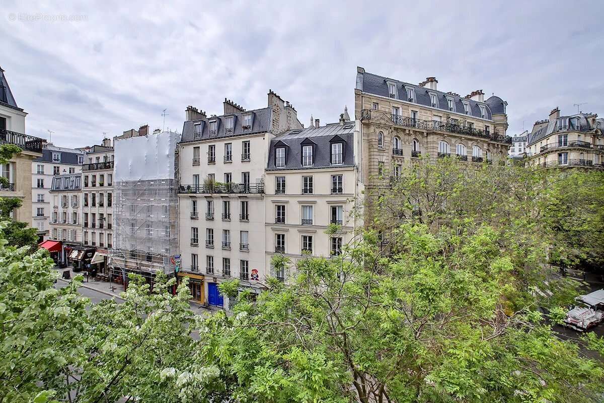 Appartement à PARIS-18E