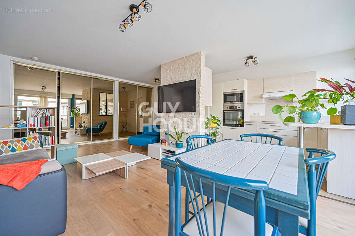 Appartement à PARIS-12E