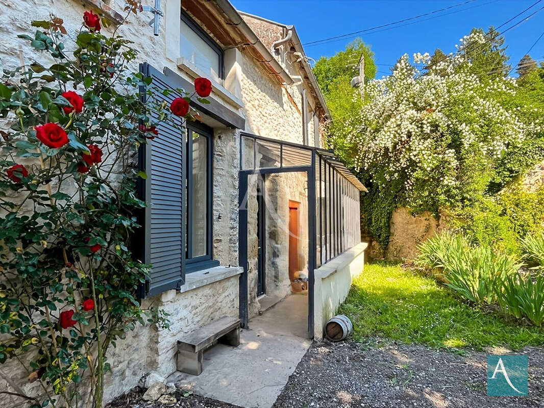 Maison à SACLAS