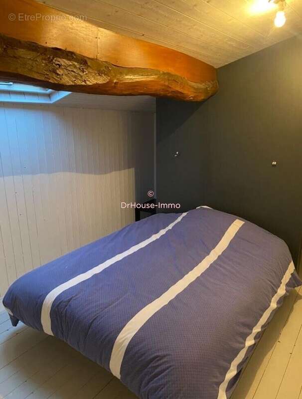 Maison 75 m² à Corme-Ecluse  - photo 8
