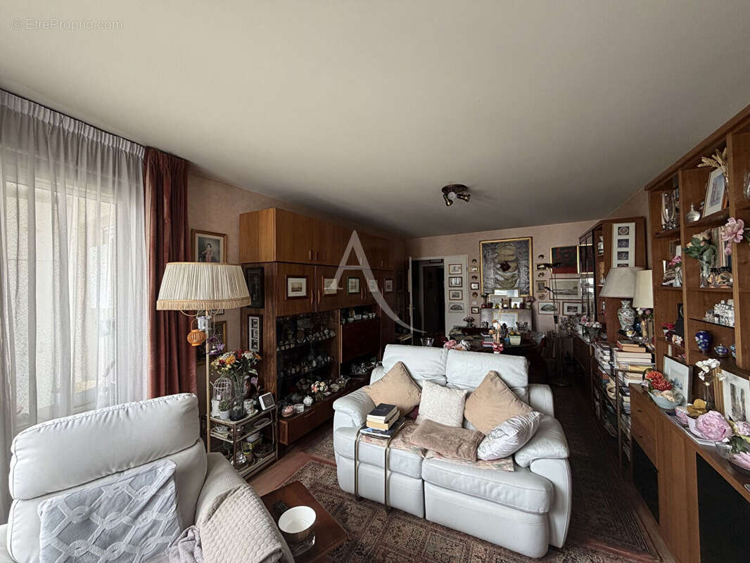 Appartement à LE BOURGET