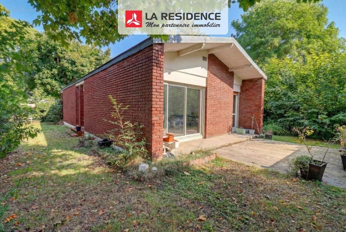 Maison à VERNEUIL-SUR-SEINE