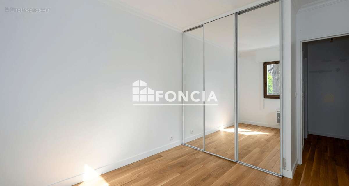 Appartement à BOURG-LA-REINE