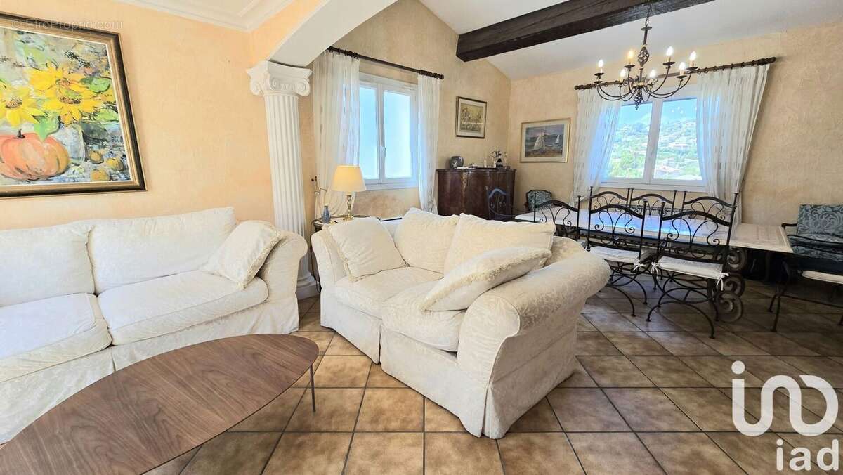 Photo 8 - Maison à LES ISSAMBRES