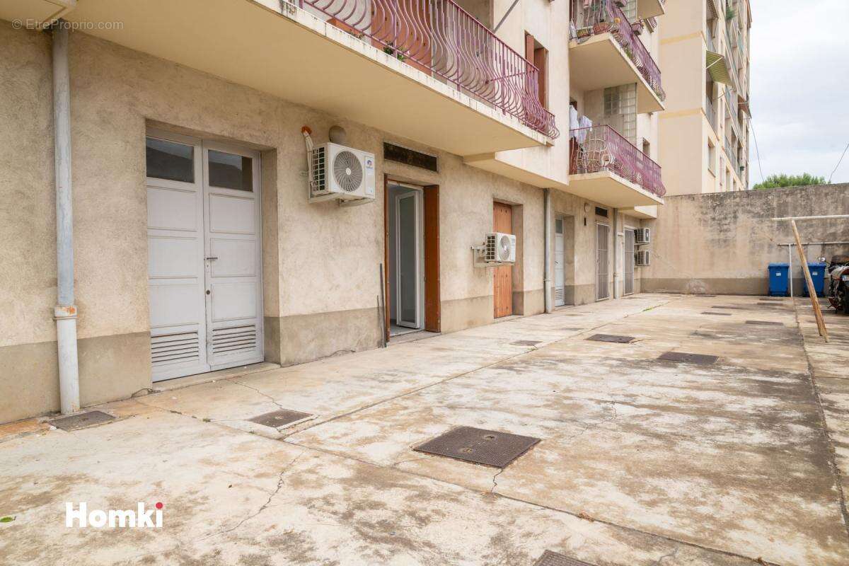 Local commercial T1 de 46 m² à Avignon 84000, Boulevard Sixte Isnard - photo 8