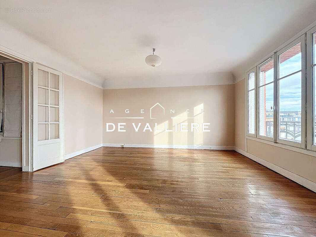 Appartement à NANTERRE
