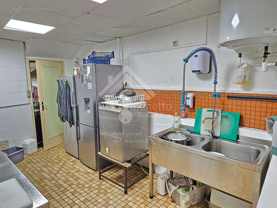 Commerce à LE DONJON