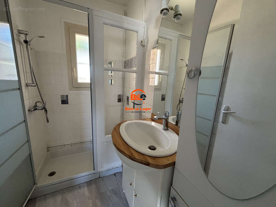 MAISON PLAIN-PIED 2 CHAMBRES TERRAIN PONT DU CHATEAU AGENCE BSLE  - Maison à PONT-DU-CHATEAU