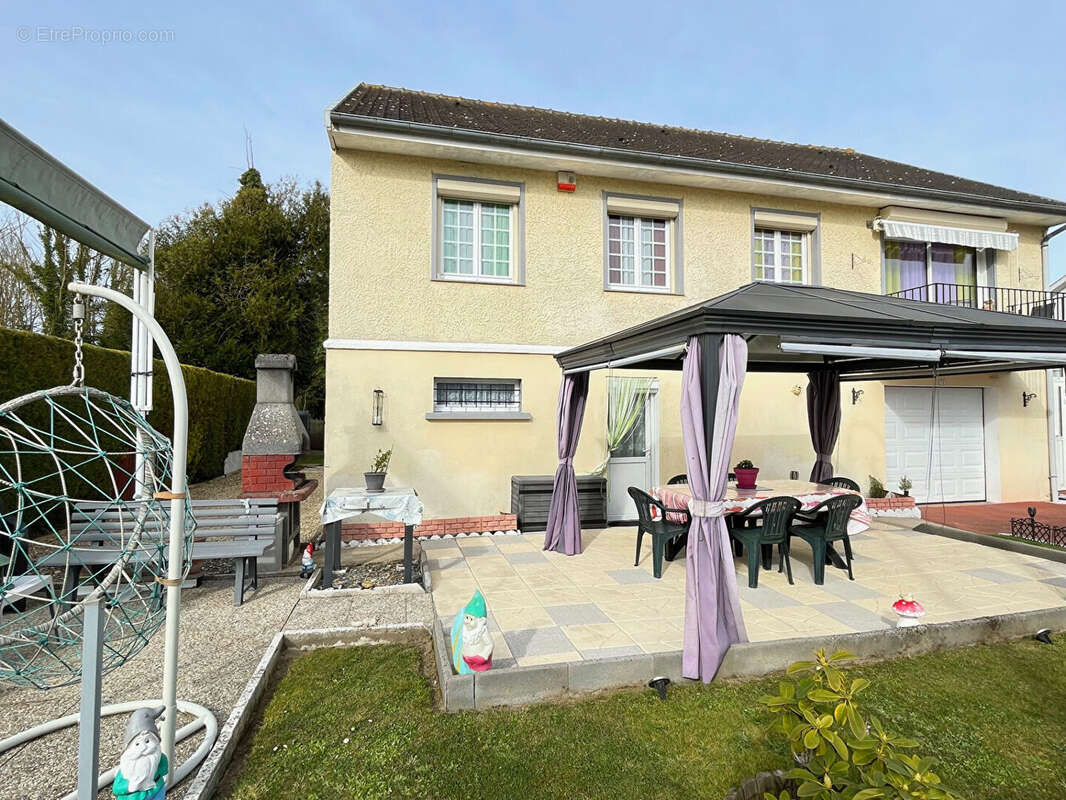 Maison à NOGENT-LE-ROI