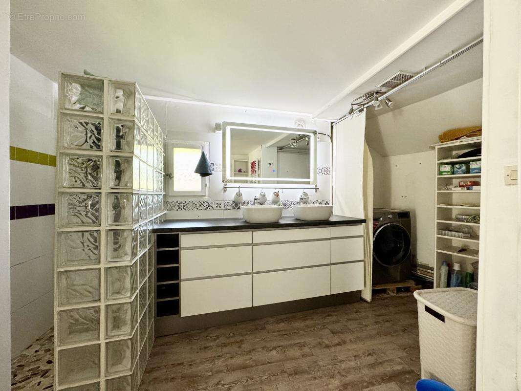 Maison 279 m² à Jouy-Sous-Thelle  - photo 14
