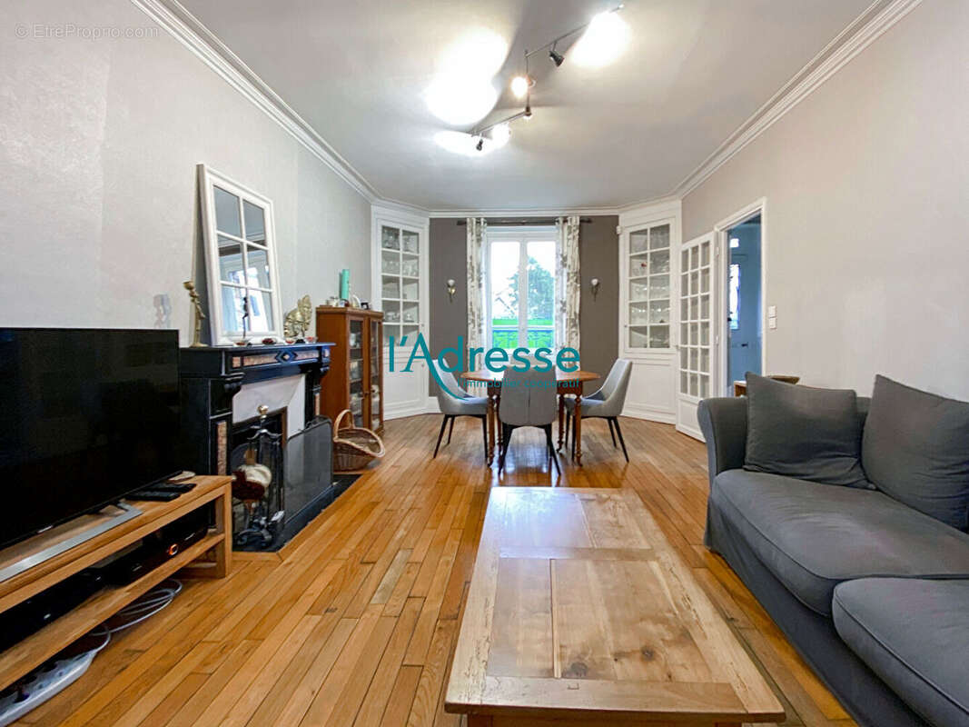 Maison à SERAINCOURT