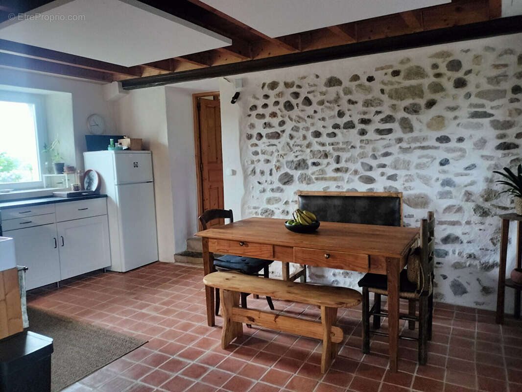 Maison ancienne rénovée 4 pièce(s) 80 m2 avec dépendances - photo 6