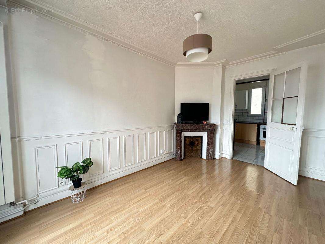 Appartement à IVRY-SUR-SEINE