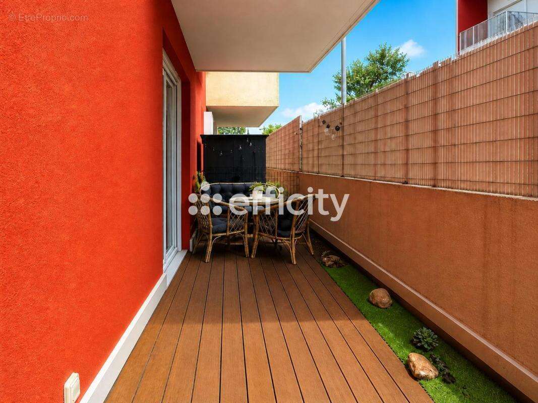 Appartement à JUVIGNAC