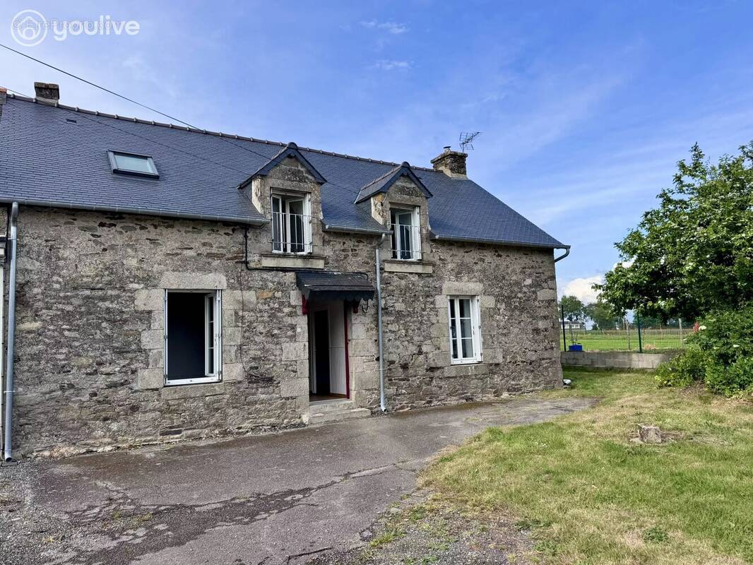 Maison à NOYAL-PONTIVY