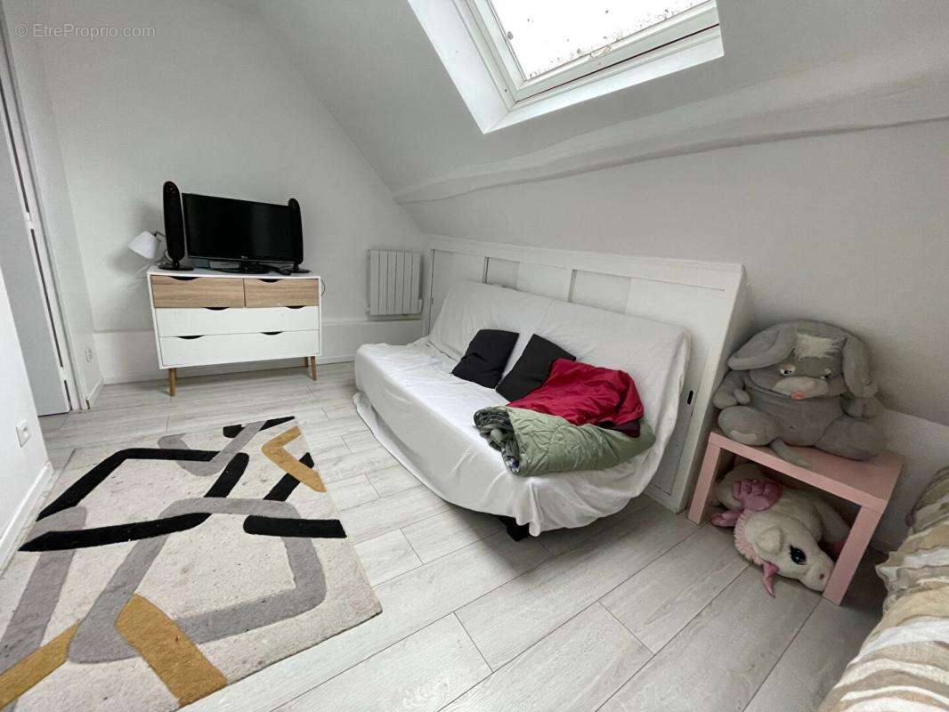 Maison à CHAMPSERU