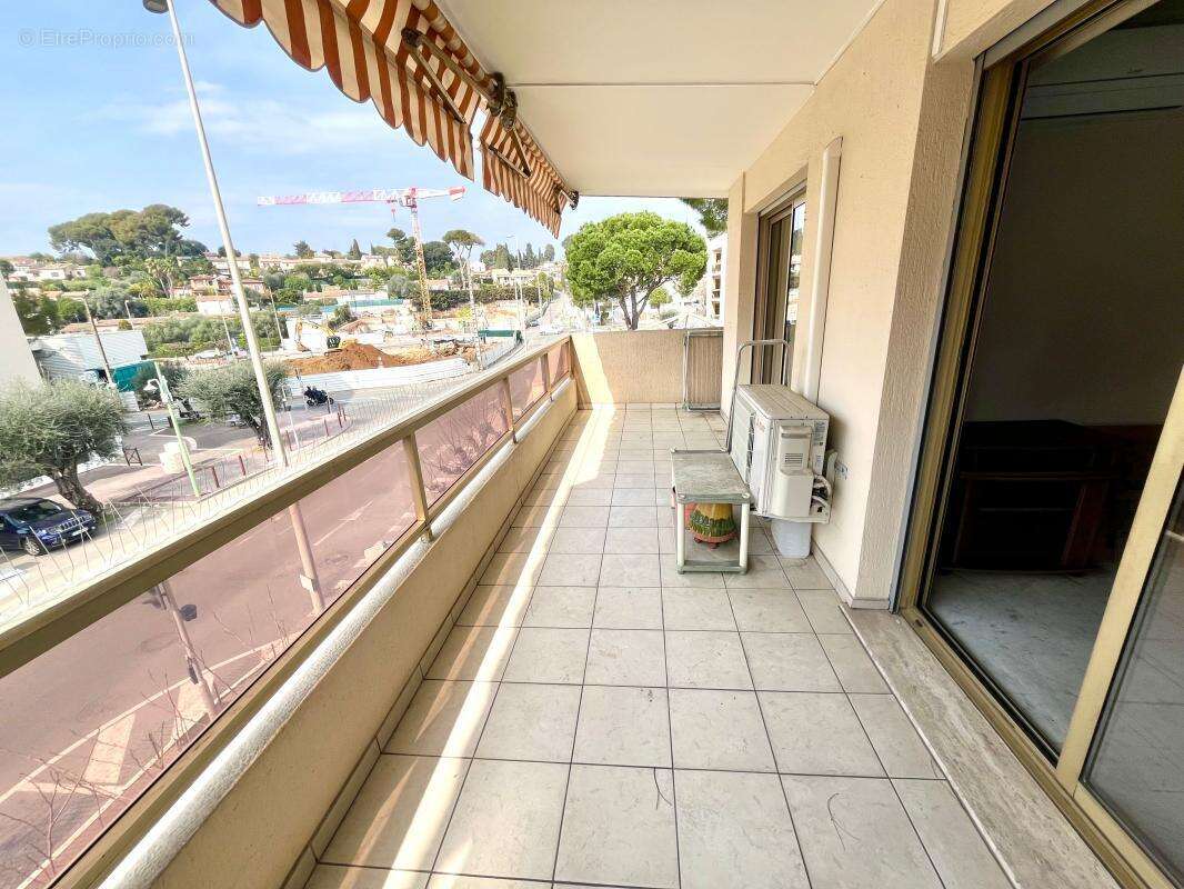 Appartement à LE CANNET