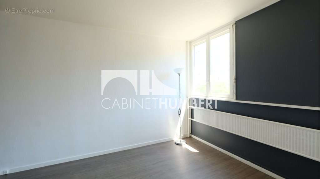 Appartement 73 m² à Saint-Etienne  - photo 5