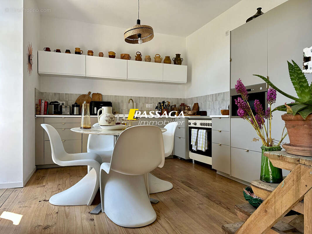 Maison à SAINT-SATURNIN-DE-LENNE