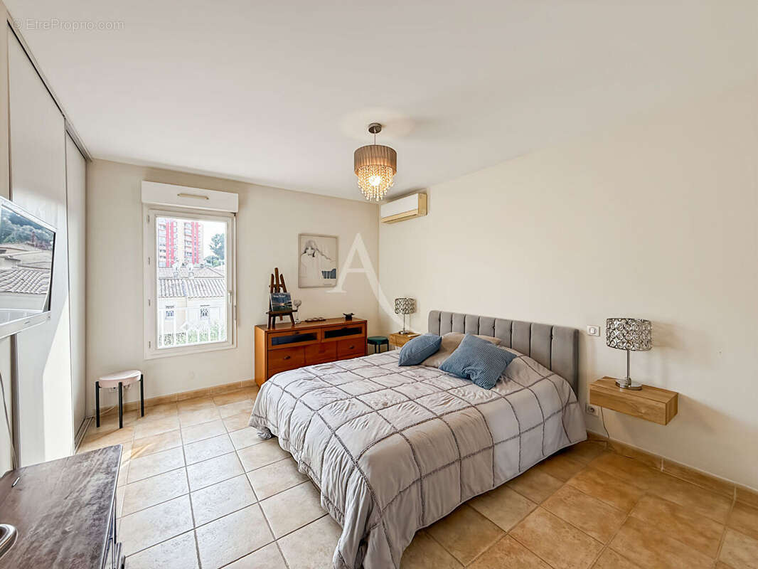 EXCLUSIVITÉ - Le Cannet - Maison familiale 6 pièces de 163m²- 5 chambres - jardin et garage - photo 10
