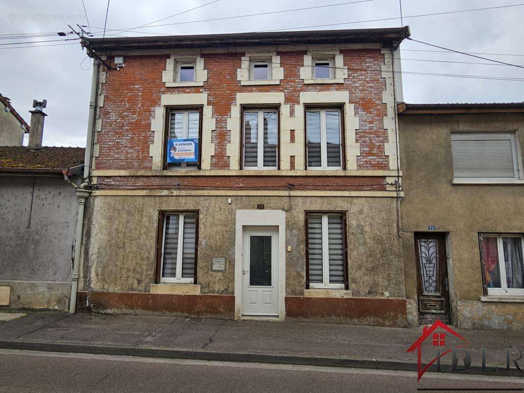 Maison à WASSY