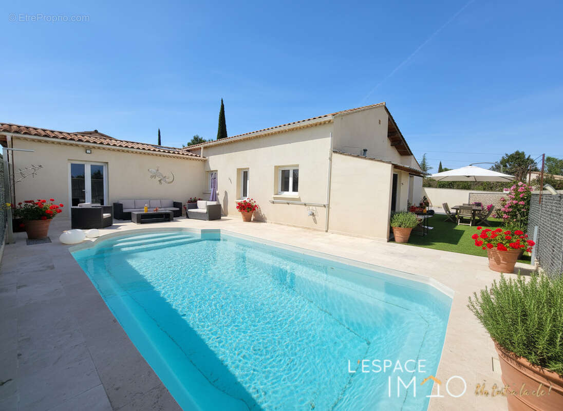 Maison à CABRIERES-D'AVIGNON