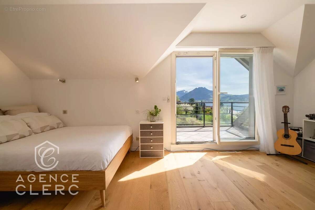 Maison à VEYRIER-DU-LAC