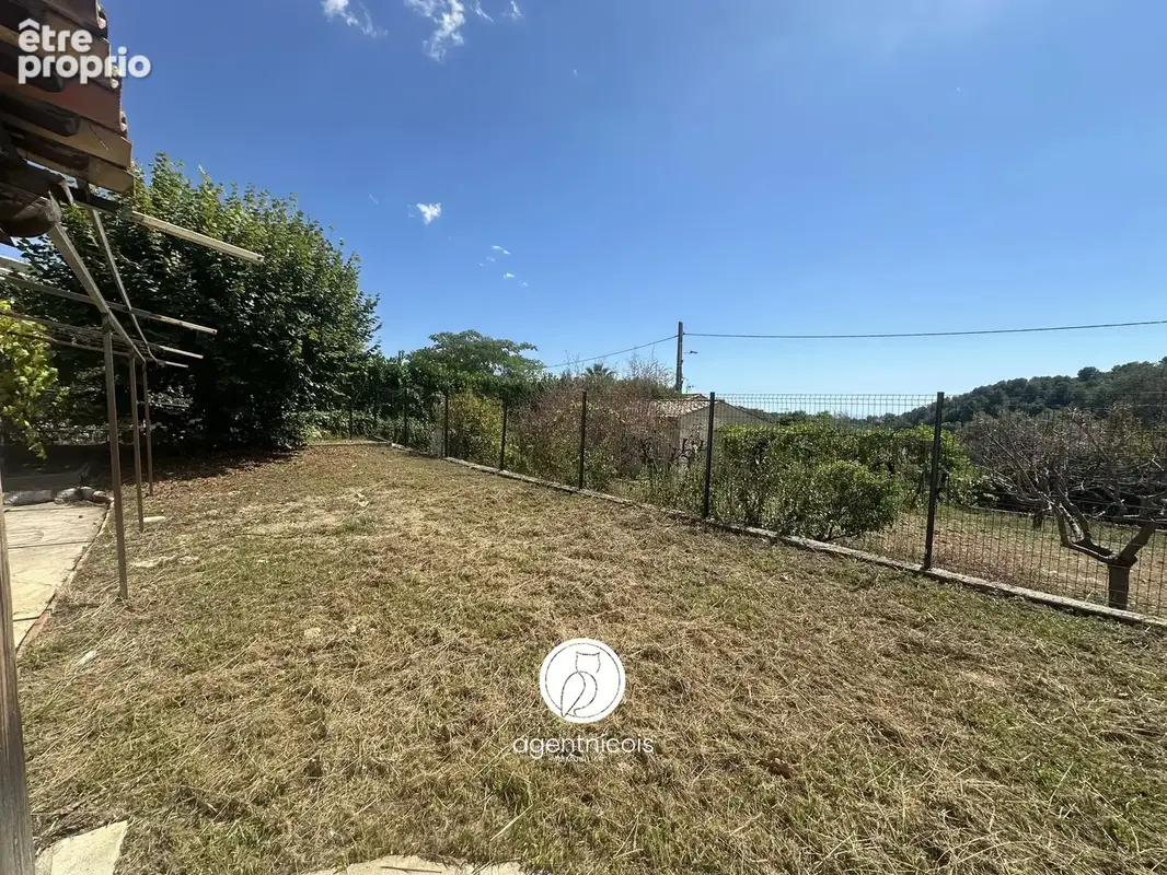 La gaude // village : rez-de-villa / 181 m², / plein sud / jardin 300 m², / à rénover / 2 parkings / pas de charges - photo 15