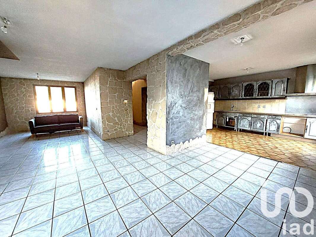 Photo 5 - Maison à SAINT-THIBAULT-DES-VIGNES