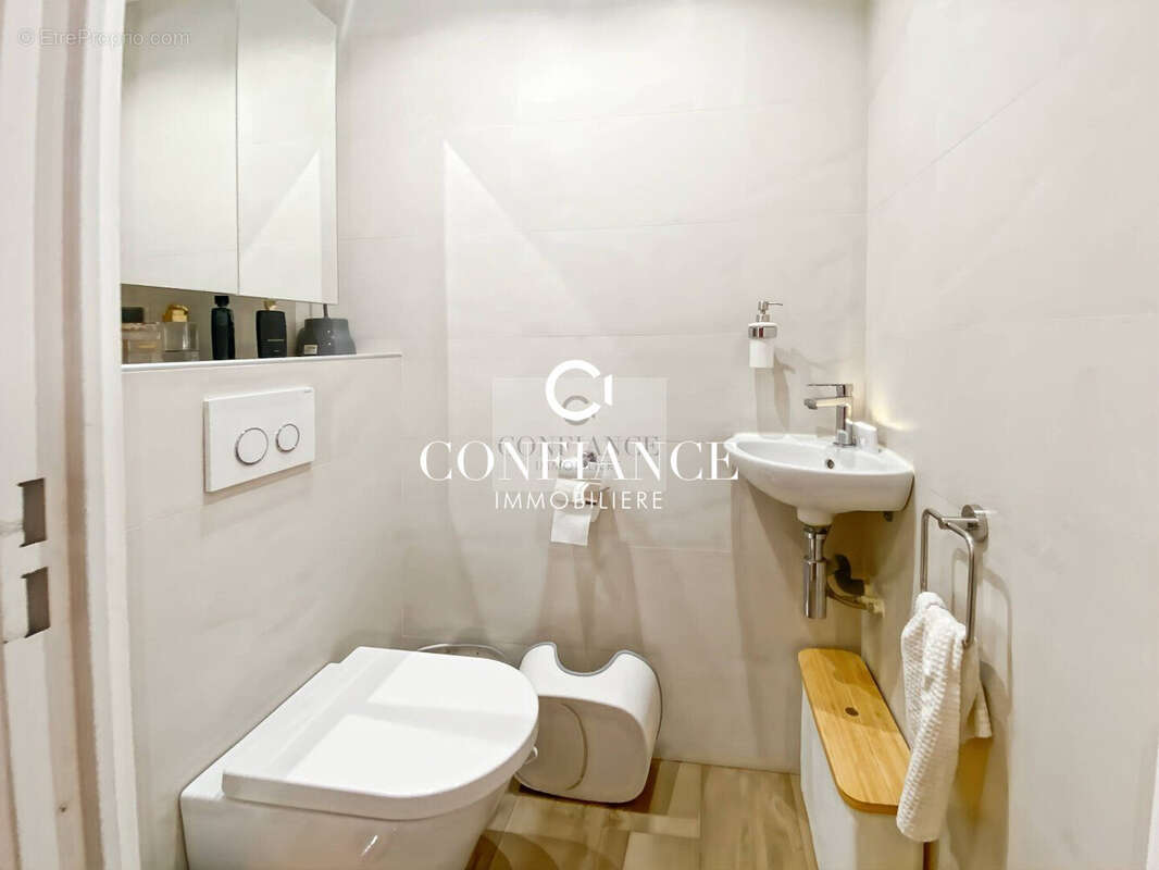 Appartement à EZE