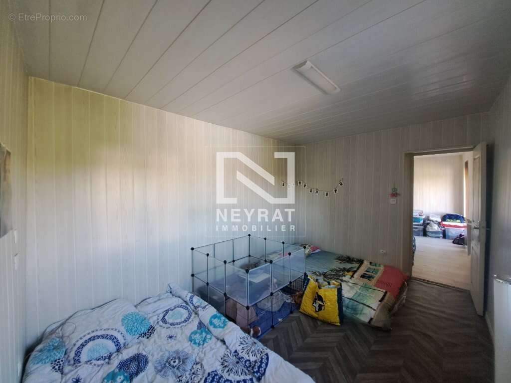 Maison à SAINT-LEGER-DU-BOIS