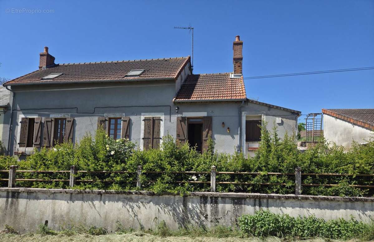 Maison à DECIZE