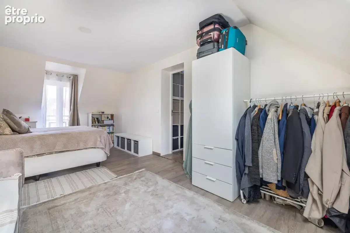 Maison de 6 pièces de 130 m² à Corbeil-Essonnes - photo 11
