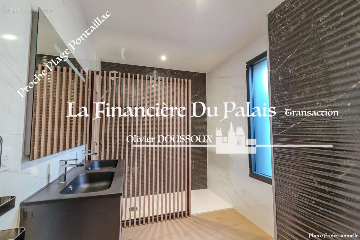 Maison à VAUX-SUR-MER