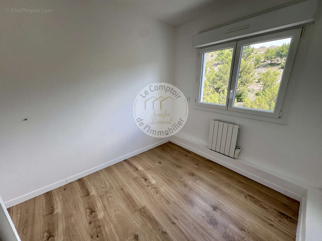 Appartement à MARSEILLE-9E