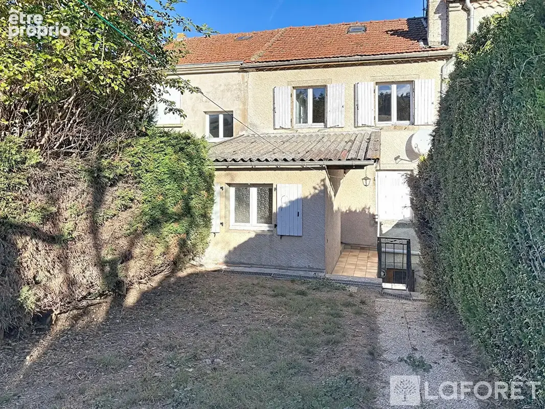 Maison Saugues 7 pièce(s) 136 m2 - photo 2